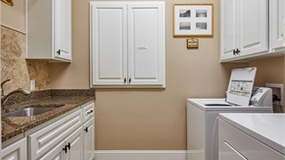 59 Lexington Drive thumbnail image 16