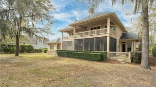 35 Lexington Drive thumbnail image 11