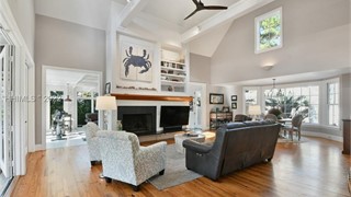 9 Lexington Drive thumbnail image 4