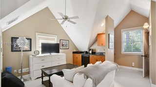 9 Lexington Drive thumbnail image 25