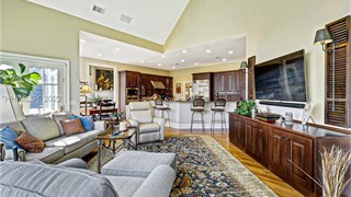 41 Lexington Drive thumbnail image 12