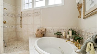 41 Lexington Drive thumbnail image 18