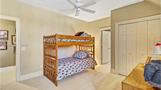 41 Lexington Drive thumbnail image 25