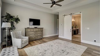 39 Manchester Court thumbnail image 19