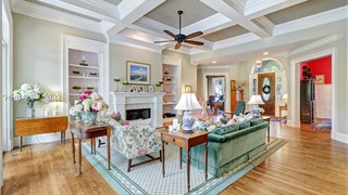 33 Lexington Drive thumbnail image 11