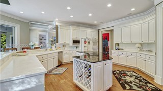 33 Lexington Drive thumbnail image 14