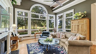 33 Lexington Drive thumbnail image 21