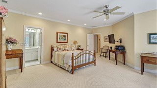 33 Lexington Drive thumbnail image 33