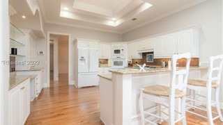 21 Lexington Drive thumbnail image 17