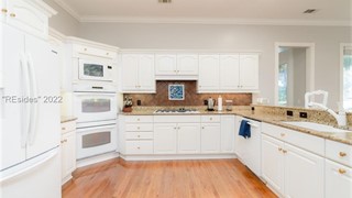 21 Lexington Drive thumbnail image 20