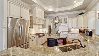 4 Lexington Drive thumbnail image 11