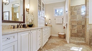 4 Lexington Drive thumbnail image 22