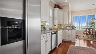 22 Lady Slipper Island Court thumbnail image 10