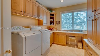 43 Lexington Drive thumbnail image 27