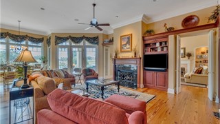 43 Lexington Drive thumbnail image 32