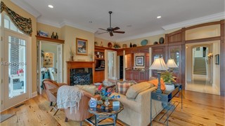 43 Lexington Drive thumbnail image 36