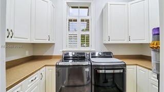 49 Lexington Drive thumbnail image 7