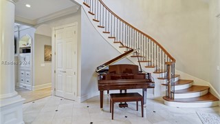 49 Lexington Drive thumbnail image 12