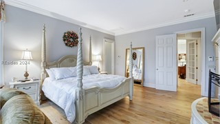 49 Lexington Drive thumbnail image 15