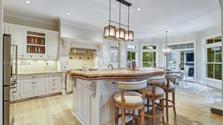 49 Lexington Drive thumbnail image 25