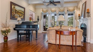 22 Lexington Drive thumbnail image 10