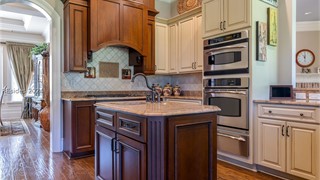 22 Lexington Drive thumbnail image 14