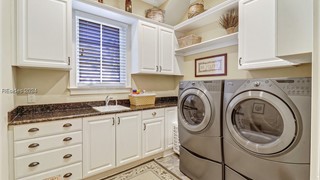 22 Lexington Drive thumbnail image 36