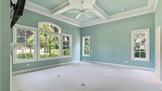 28 Lexington Drive thumbnail image 5