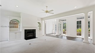 28 Lexington Drive thumbnail image 11