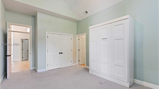 28 Lexington Drive thumbnail image 17