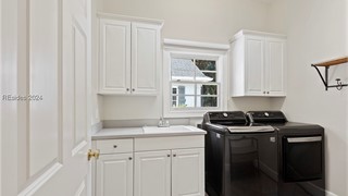 28 Lexington Drive thumbnail image 22