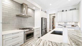 7 Hunting Court thumbnail image 17