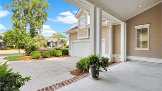 74 Lexington Drive thumbnail image 6