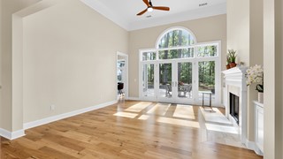 74 Lexington Drive thumbnail image 10