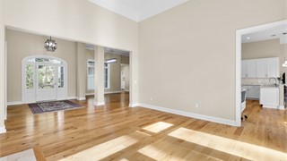 74 Lexington Drive thumbnail image 15