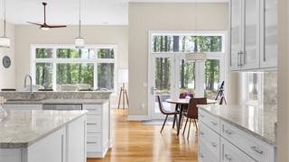 74 Lexington Drive thumbnail image 20