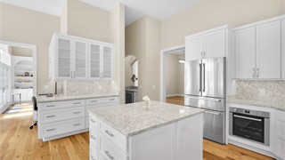 74 Lexington Drive thumbnail image 23