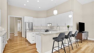 74 Lexington Drive thumbnail image 30