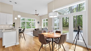 74 Lexington Drive thumbnail image 31