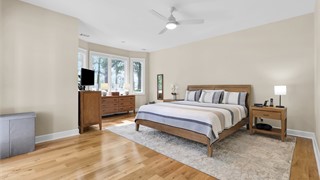 74 Lexington Drive thumbnail image 42