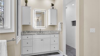 74 Lexington Drive thumbnail image 46