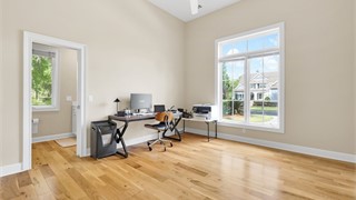 74 Lexington Drive thumbnail image 49