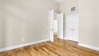 74 Lexington Drive thumbnail image 50