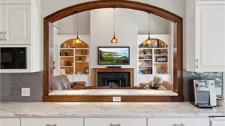 71 Lexington Drive thumbnail image 3