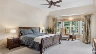 71 Lexington Drive thumbnail image 11