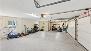 71 Lexington Drive thumbnail image 23