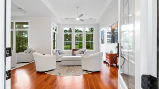 15 Lexington Drive thumbnail image 5