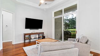 15 Lexington Drive thumbnail image 8