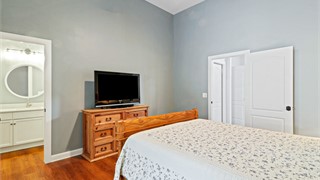 15 Lexington Drive thumbnail image 29