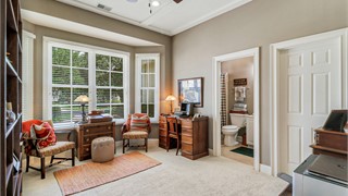 23 Lexington Drive thumbnail image 11